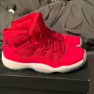 AIR JORDAN 11 retro ‘win like 96’